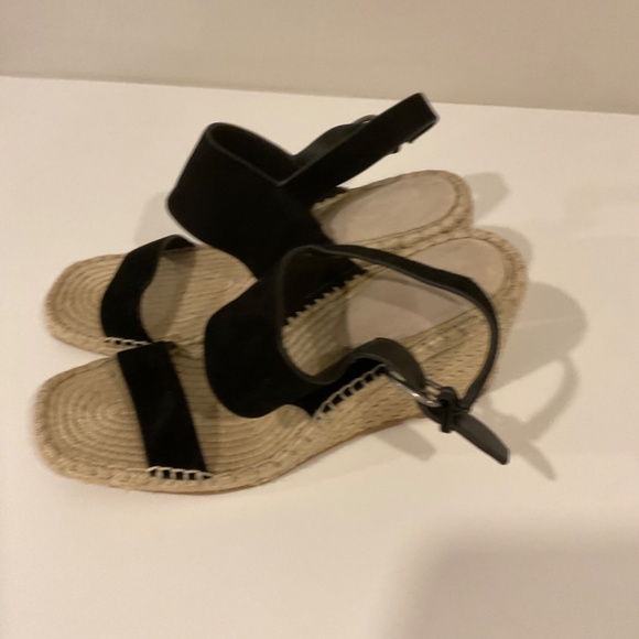 Banana Republic sandals - Picture 5 of 5